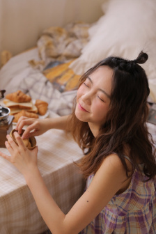 欧美老妇人mv